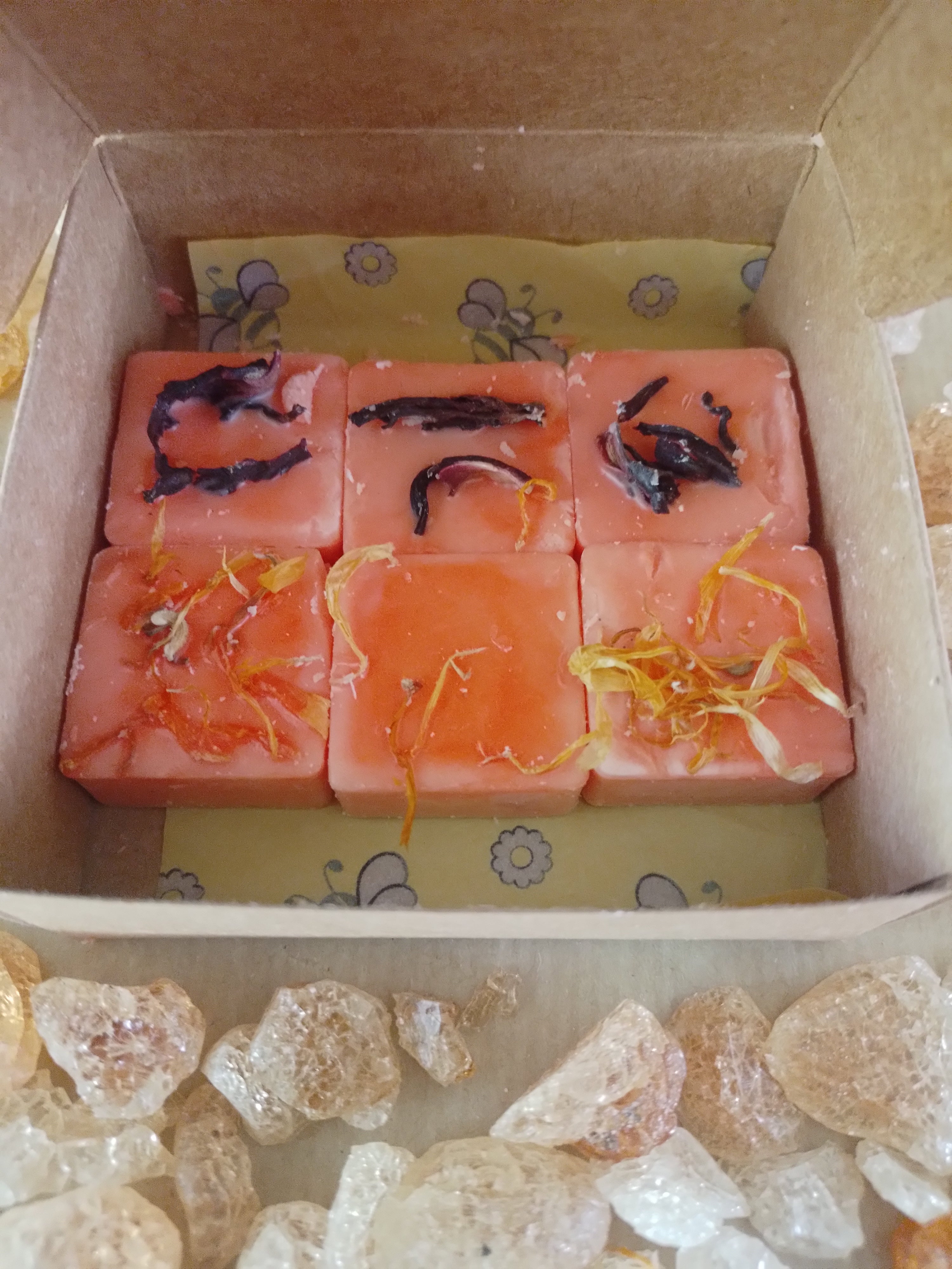 Waxmelts met gedroogde Hibiscus & Goudsbloem